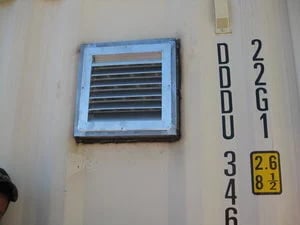 Fixed-louvered-vent
